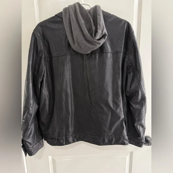 Levi’s faux leather jacket with attached hoodie XXL - Picture 2 of 3